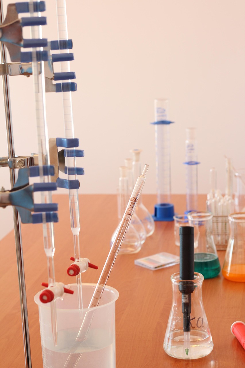 lab, chemistry, subjects, chemical, bottle, react, unions, response, reaction, glass vessel, glass, laboratories, experiment, relationship, experience, flasks, research, test tube, experiences, test tubes, flask, science